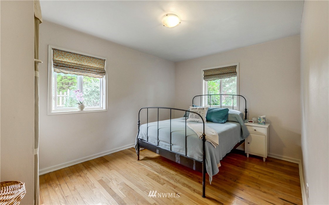 2513 Northeast 6th Place Renton, WA 98056 - Photo 8 of 12