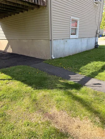 $1,100 | 10 Quelch Avenue, Unit 1, Stony Point, NY 10980