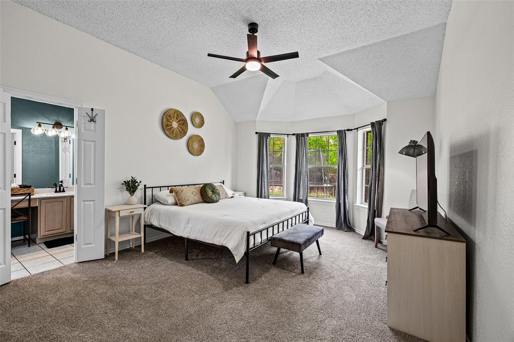1526 Shadow Run Weatherford, TX 76086 - Photo 18 of 40