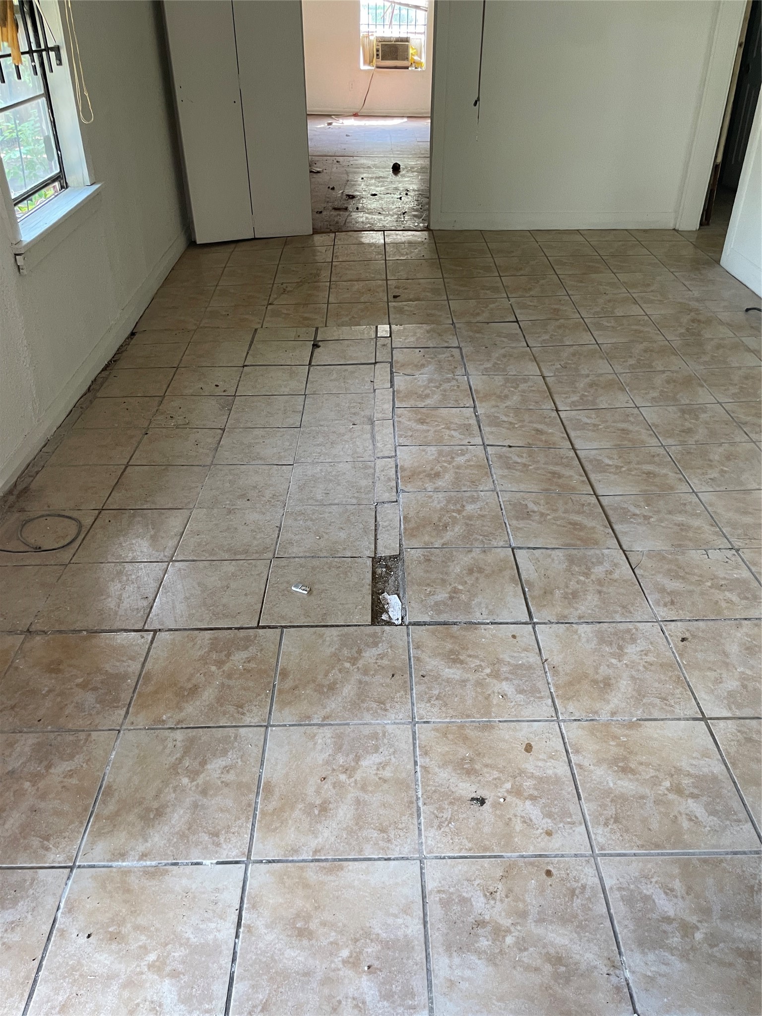 2308 Russell Street Houston, TX 77026 - Photo 9 of 10