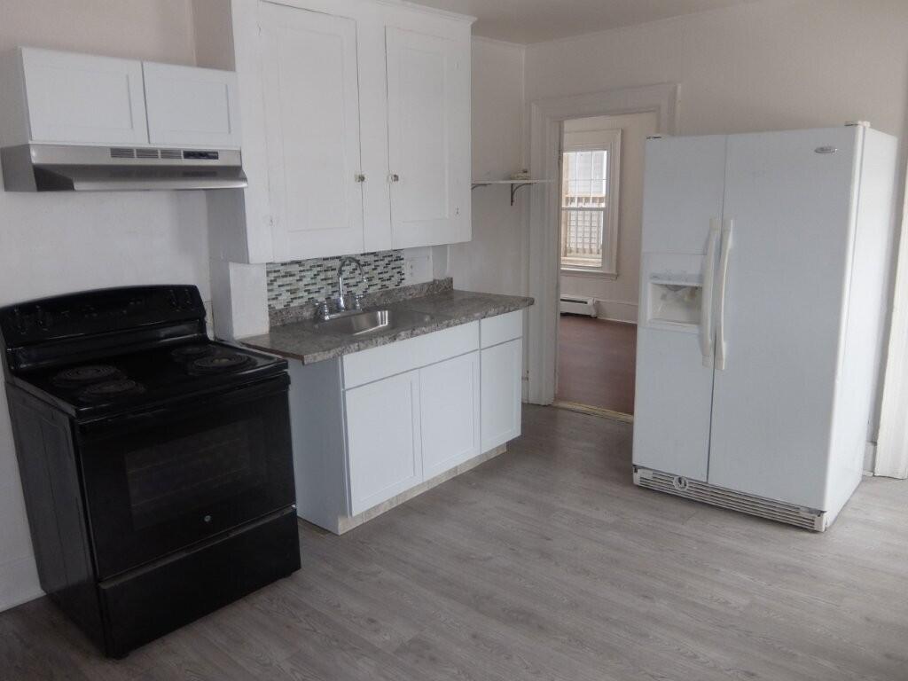 175 Alfred Street Biddeford, ME 04005 - Photo 18 of 31 DSCF3110