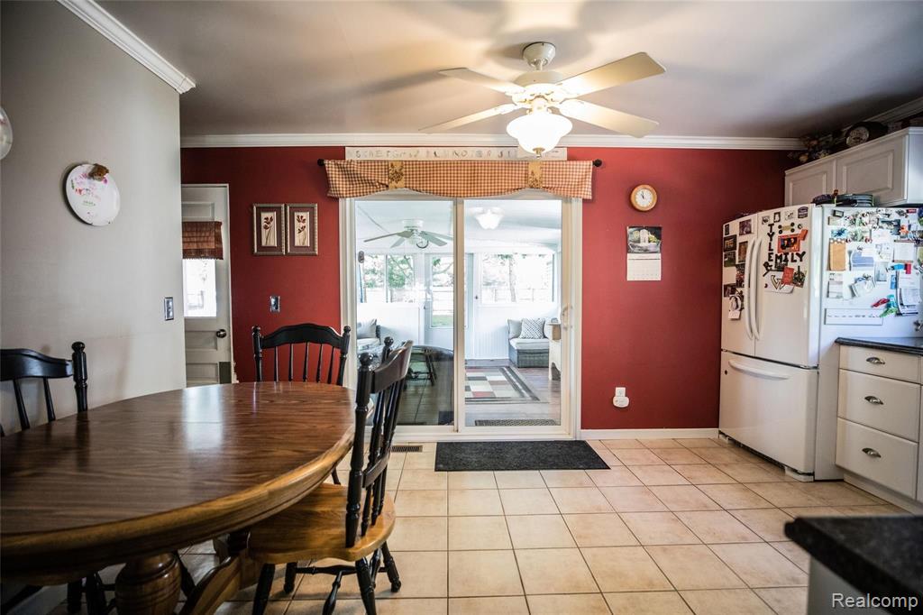 3114 Avon Manor Road Rochester Hills, MI 48307 - Photo 9 of 27
