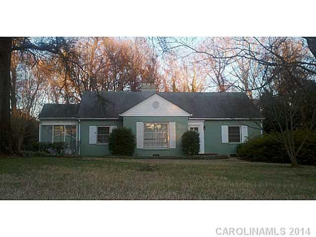 2919 Sharon Road Charlotte, NC 28211 - Photo 2 of 12 a house view with a outdoor space