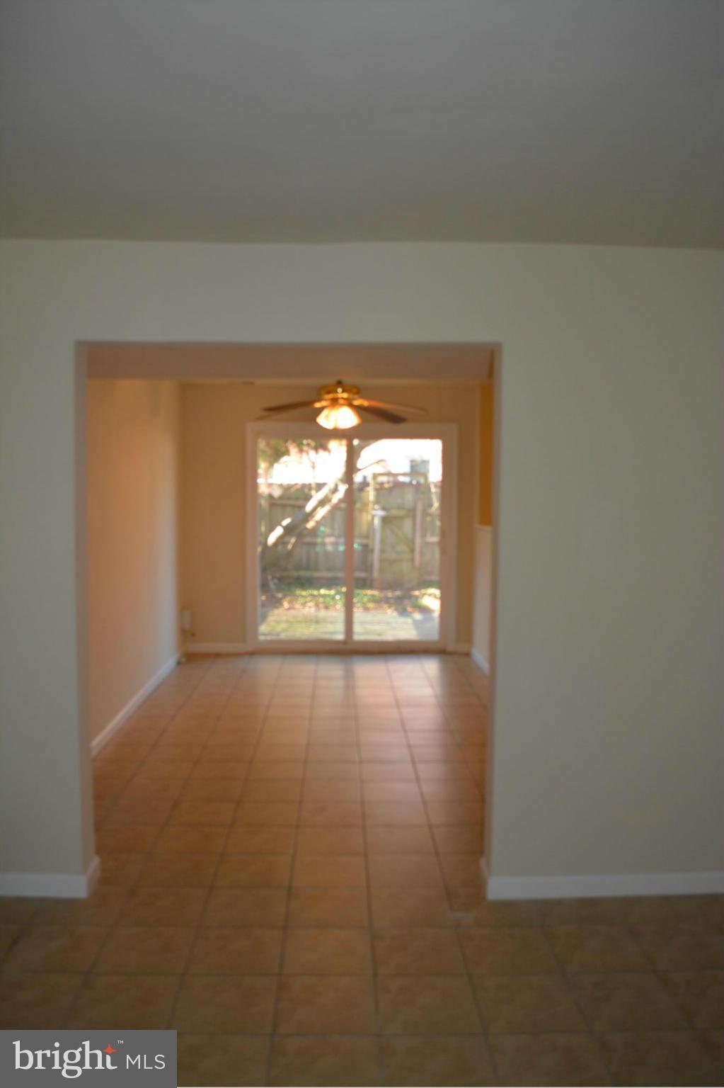 9864 Buckner Road Manassas, VA 20110 - Photo 11 of 16 Living Room