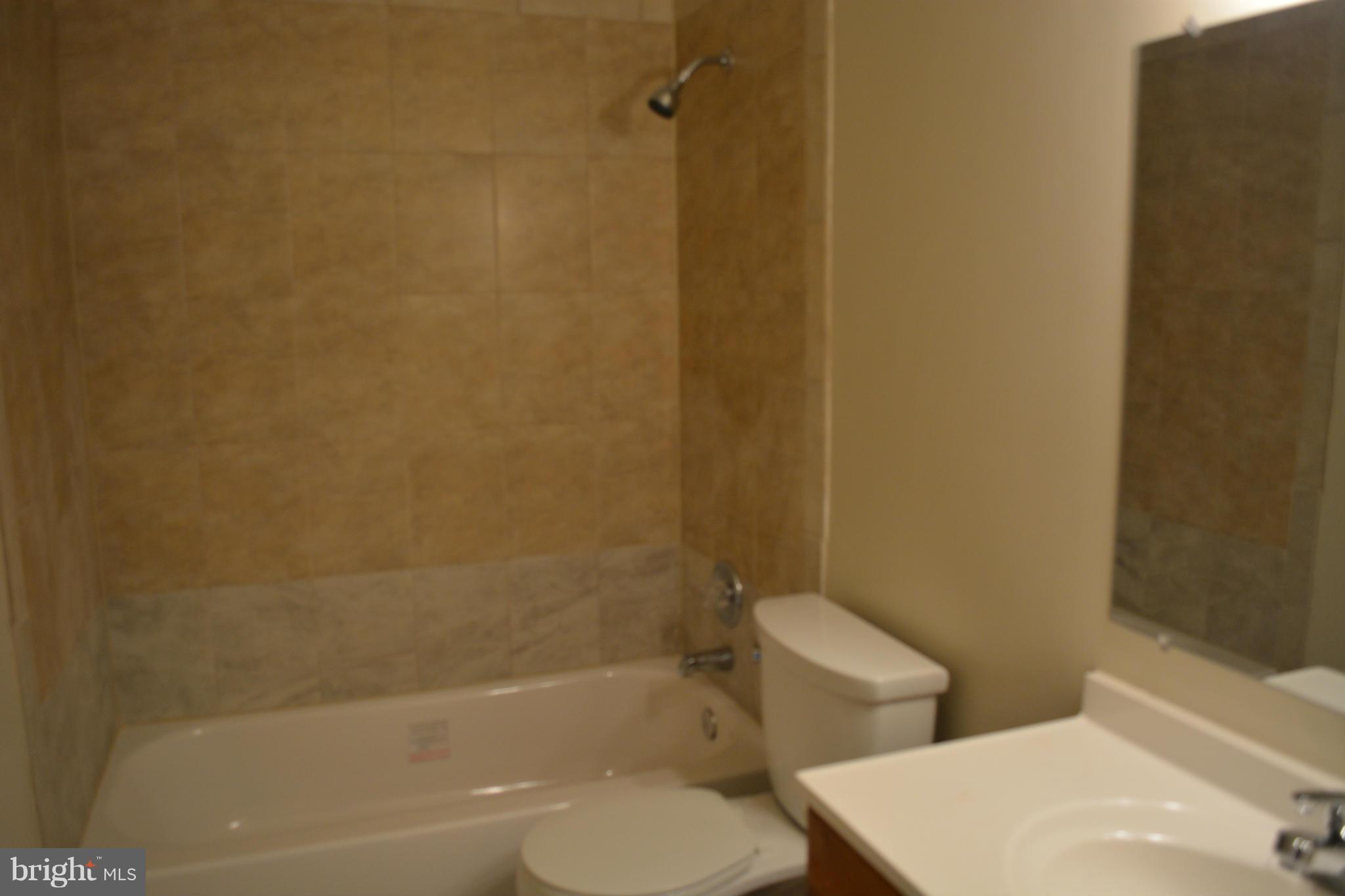 9864 Buckner Road Manassas, VA 20110 - Photo 13 of 16 Bath