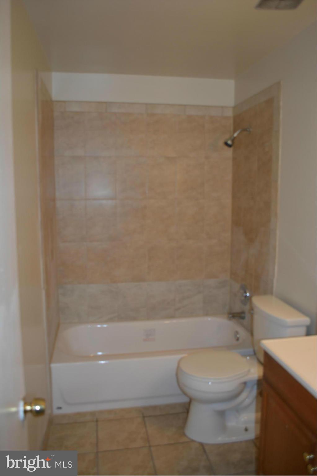 9864 Buckner Road Manassas, VA 20110 - Photo 14 of 16 Bath
