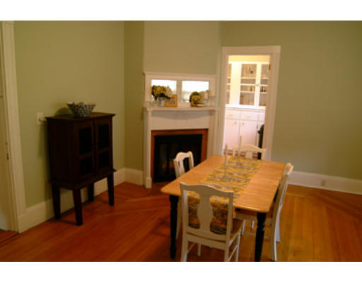 88 Manet Road Newton, MA 02467 - Photo 3 of 10