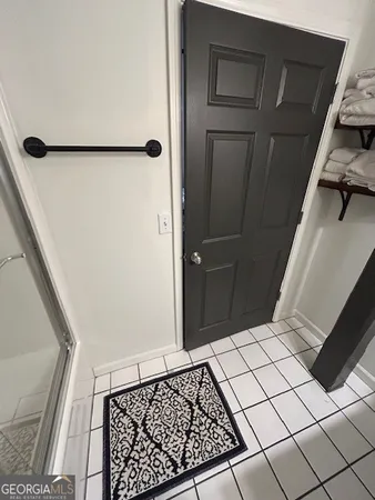 $2,000 | 269 North Hull Street, Unit 202, Athens, GA 30601
