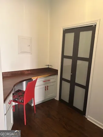 $2,000 | 269 North Hull Street, Unit 202, Athens, GA 30601