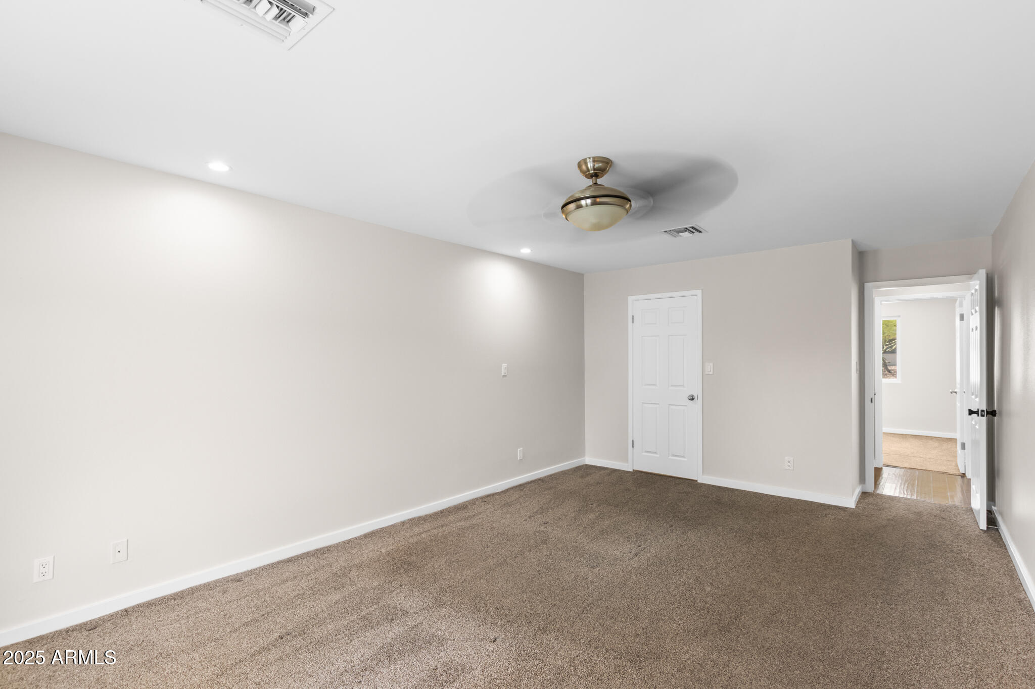 1911 East Lawrence Road Phoenix, AZ 85016 - Photo 37 of 49 a view of an empty room