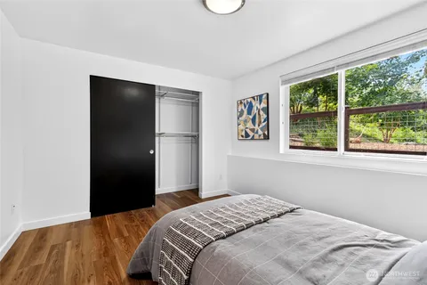 $639,000 | 2122 Northeast 89th Street, Seattle, WA 98115