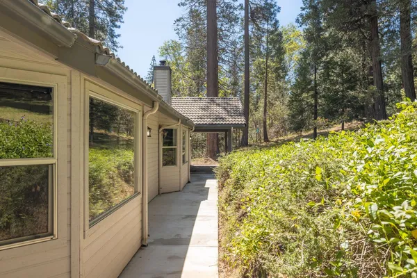 $597,000 | 36333 Finegold Creek Drive, North Fork, CA 93643