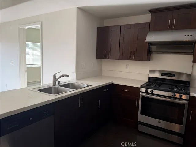 $3,250 | 11 South 3rd Street, Unit 216, Alhambra, CA 91801