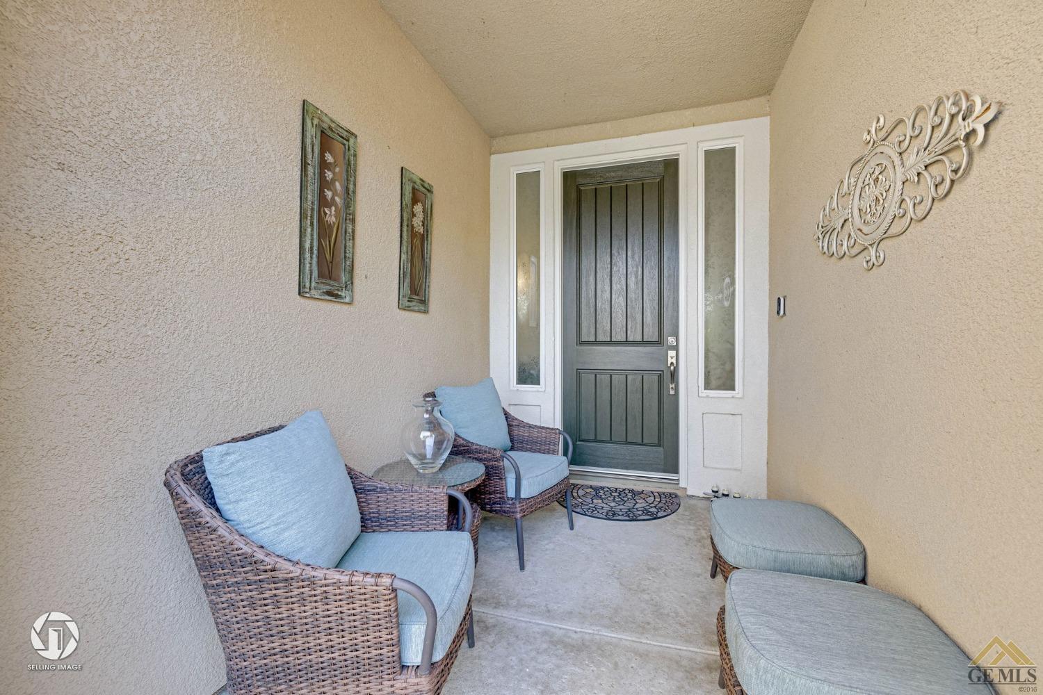 Undisclosed Address Bakersfield, CA 93311 - Photo 9 of 49 a living room with furniture
