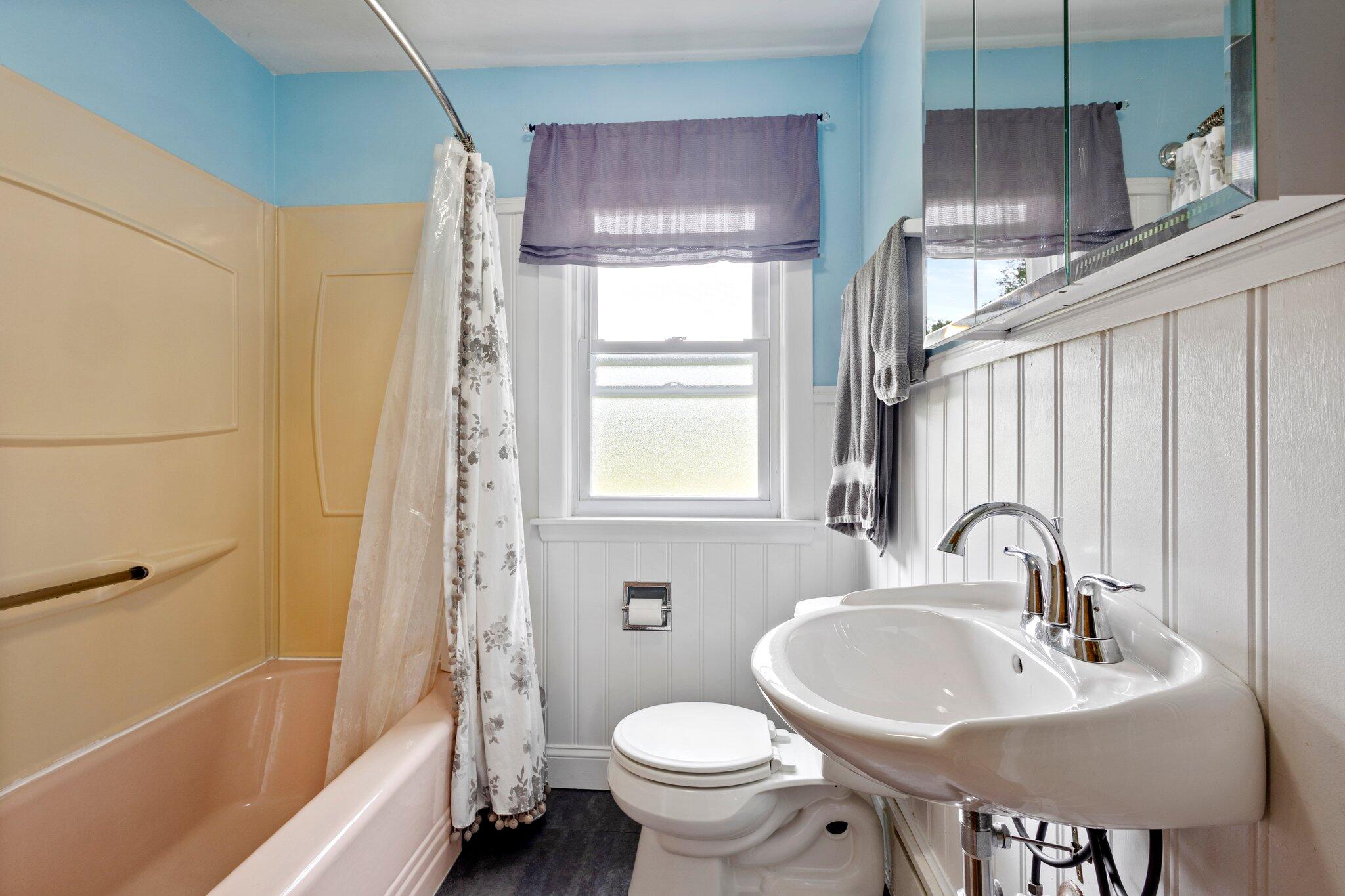 126 Sebago Lake Road Gorham, ME 04038 - Photo 16 of 39 Full Bath