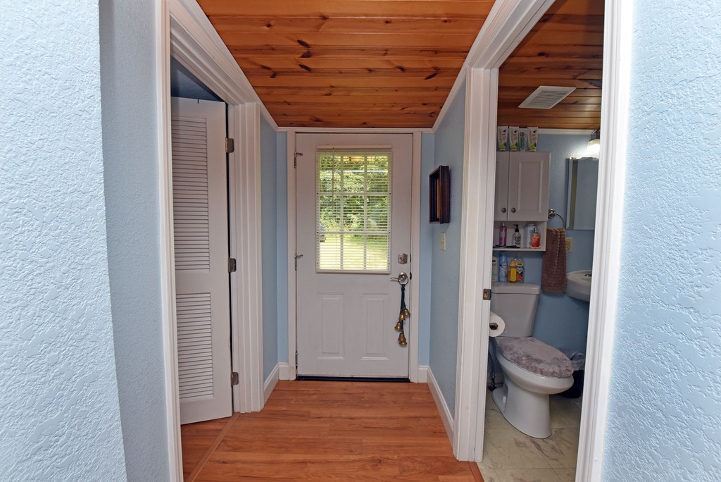 336 State Street Blue Ridge, GA 30513 - Photo 15 of 17 Gallery Image 15
