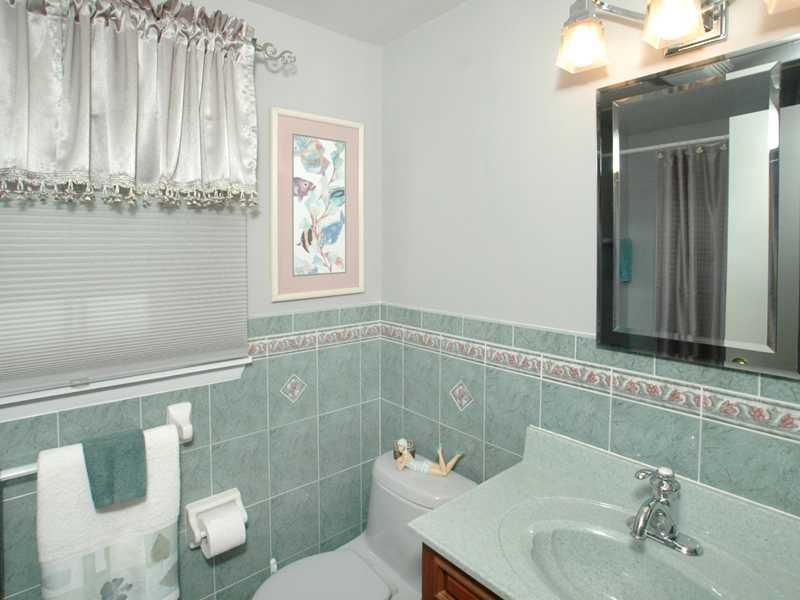 1026 Harvard Road Monroeville, PA 15146 - Photo 16 of 19 Full Bath.