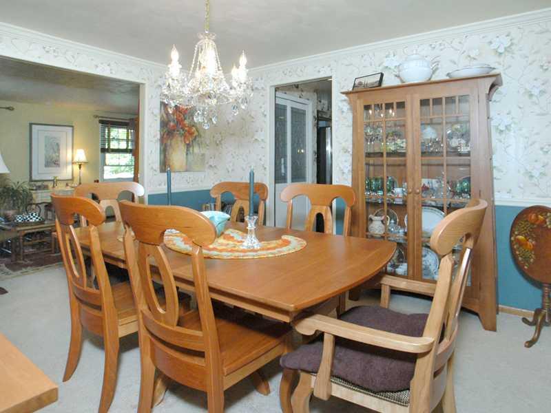 1026 Harvard Road Monroeville, PA 15146 - Photo 9 of 19 Dining Room.
