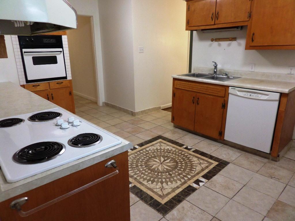 106 West Pasadena Lane Oak Ridge, TN 37830 - Photo 2 of 22 kitchen