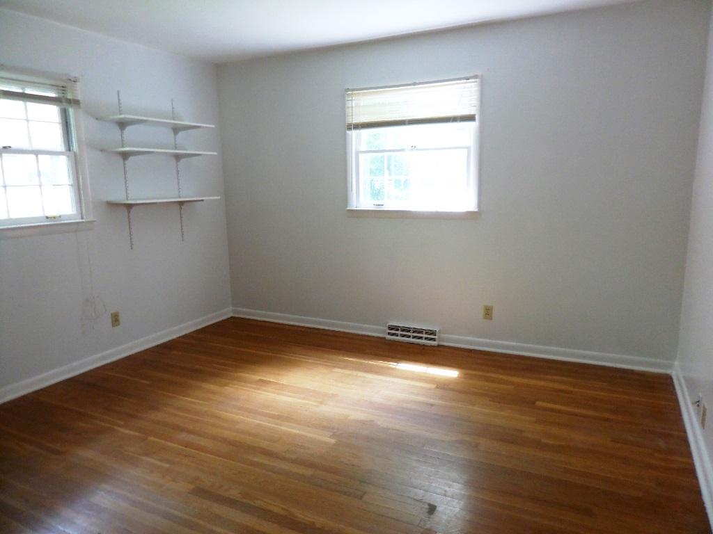 106 West Pasadena Lane Oak Ridge, TN 37830 - Photo 14 of 22 bed3