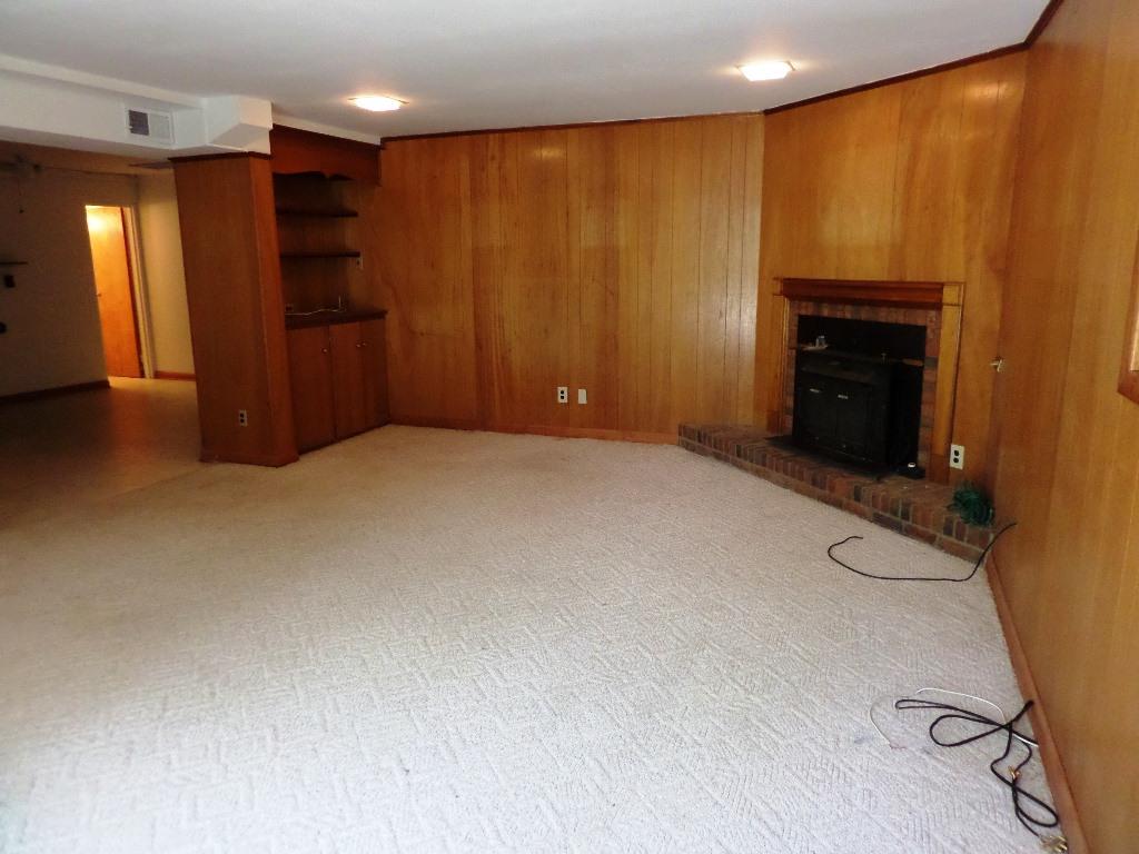 106 West Pasadena Lane Oak Ridge, TN 37830 - Photo 16 of 22 recroom (2)