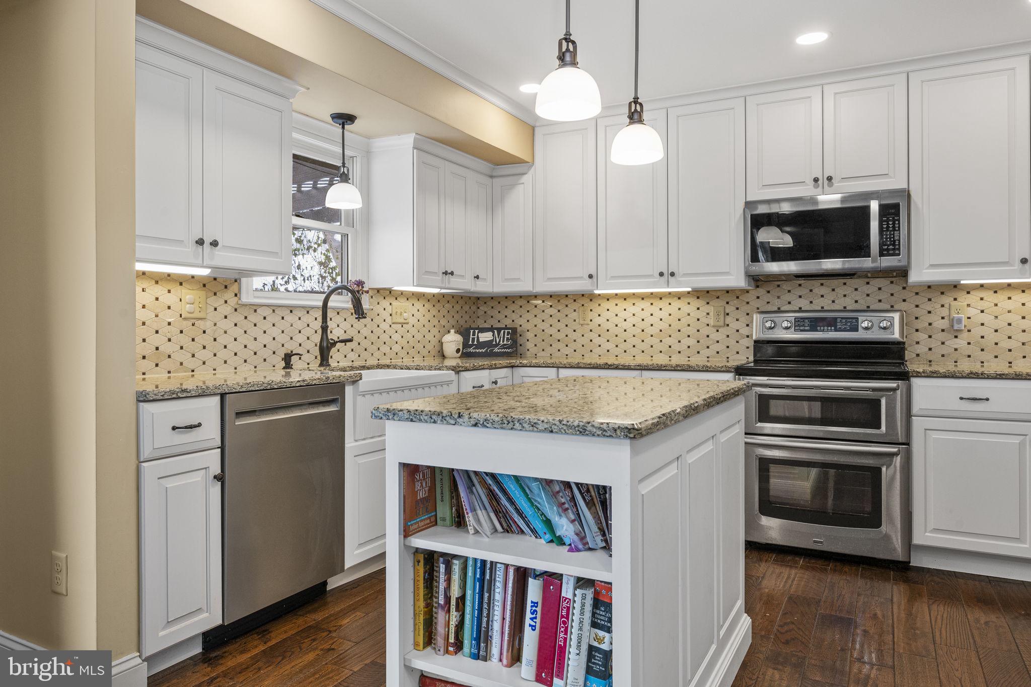 417 Windsong Lane Exton, PA 19341 - Photo 11 of 27 Kitchen