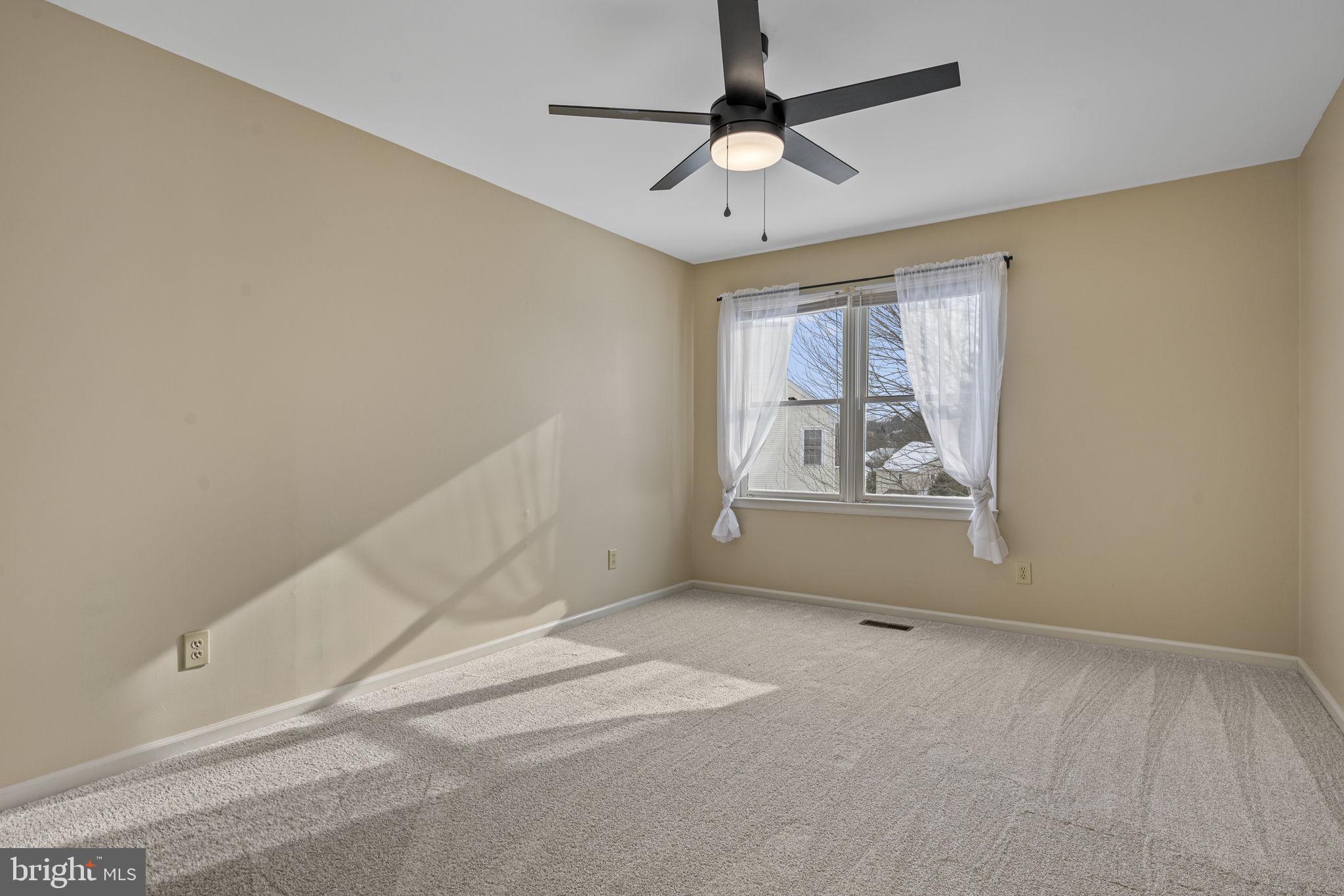 417 Windsong Lane Exton, PA 19341 - Photo 21 of 27 2nd fl-Bedroom 3-15'x12'