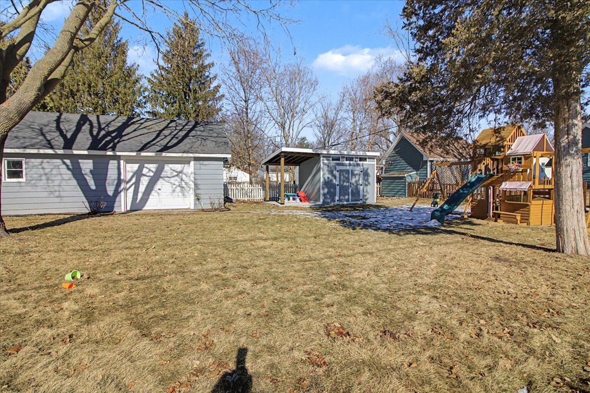 136 East Jackson Street Oswego, IL 60543 - Photo 27 of 29