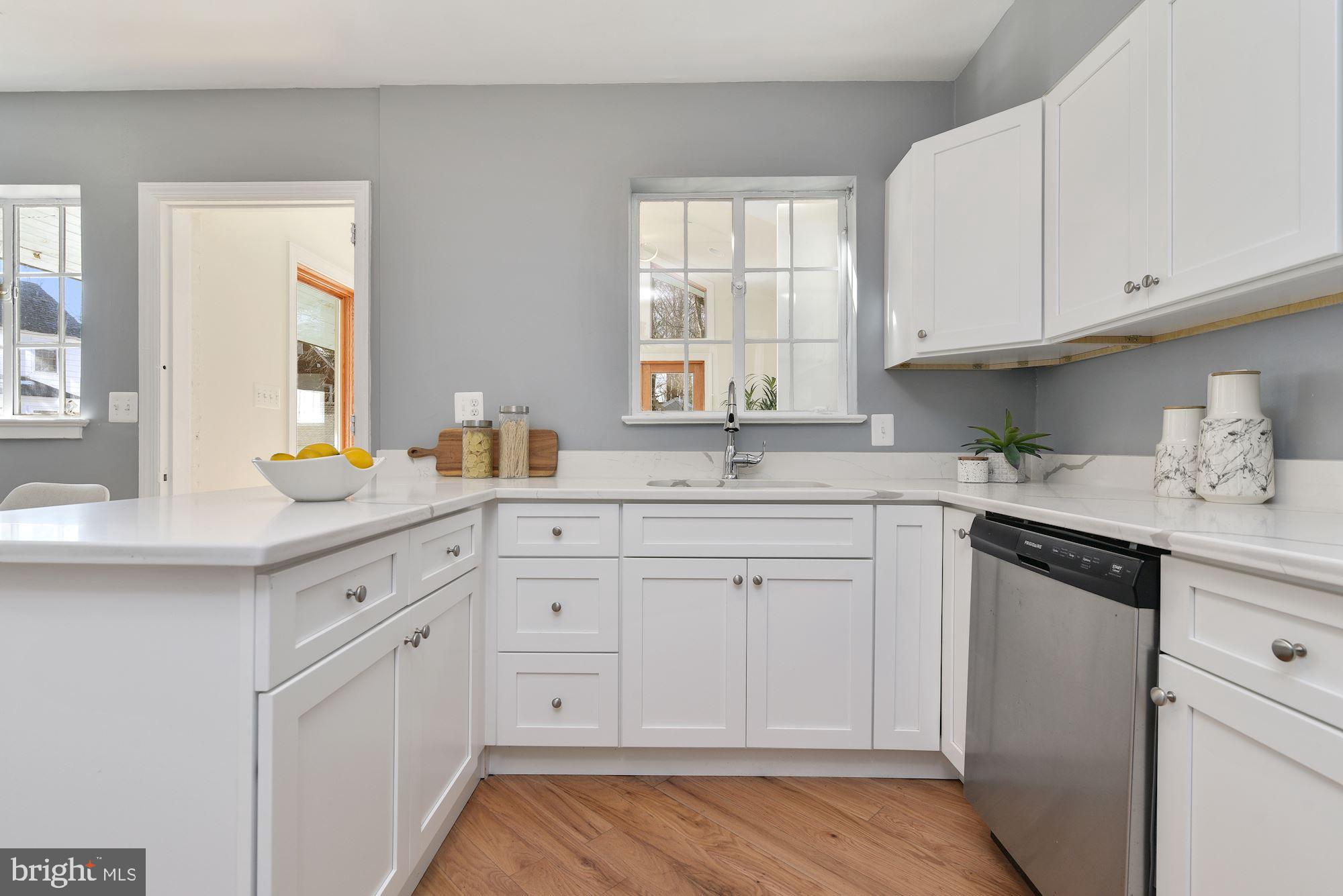 8906 Old Georgetown Road Bethesda, MD 20814 - Photo 7 of 25 Newly renovated kitchen