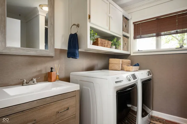 $524,500 | 2141 North 100th Street East, Hartford City, IN 47348