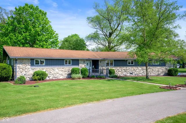 $524,500 | 2141 North 100th Street East, Hartford City, IN 47348