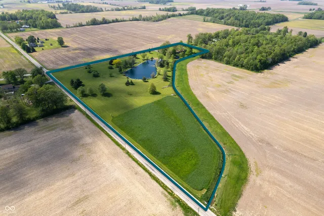 $524,500 | 2141 North 100th Street East, Hartford City, IN 47348