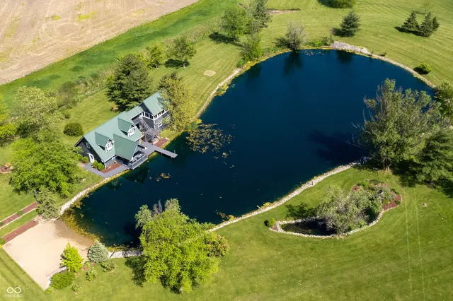 $524,500 | 2141 North 100th Street East, Hartford City, IN 47348