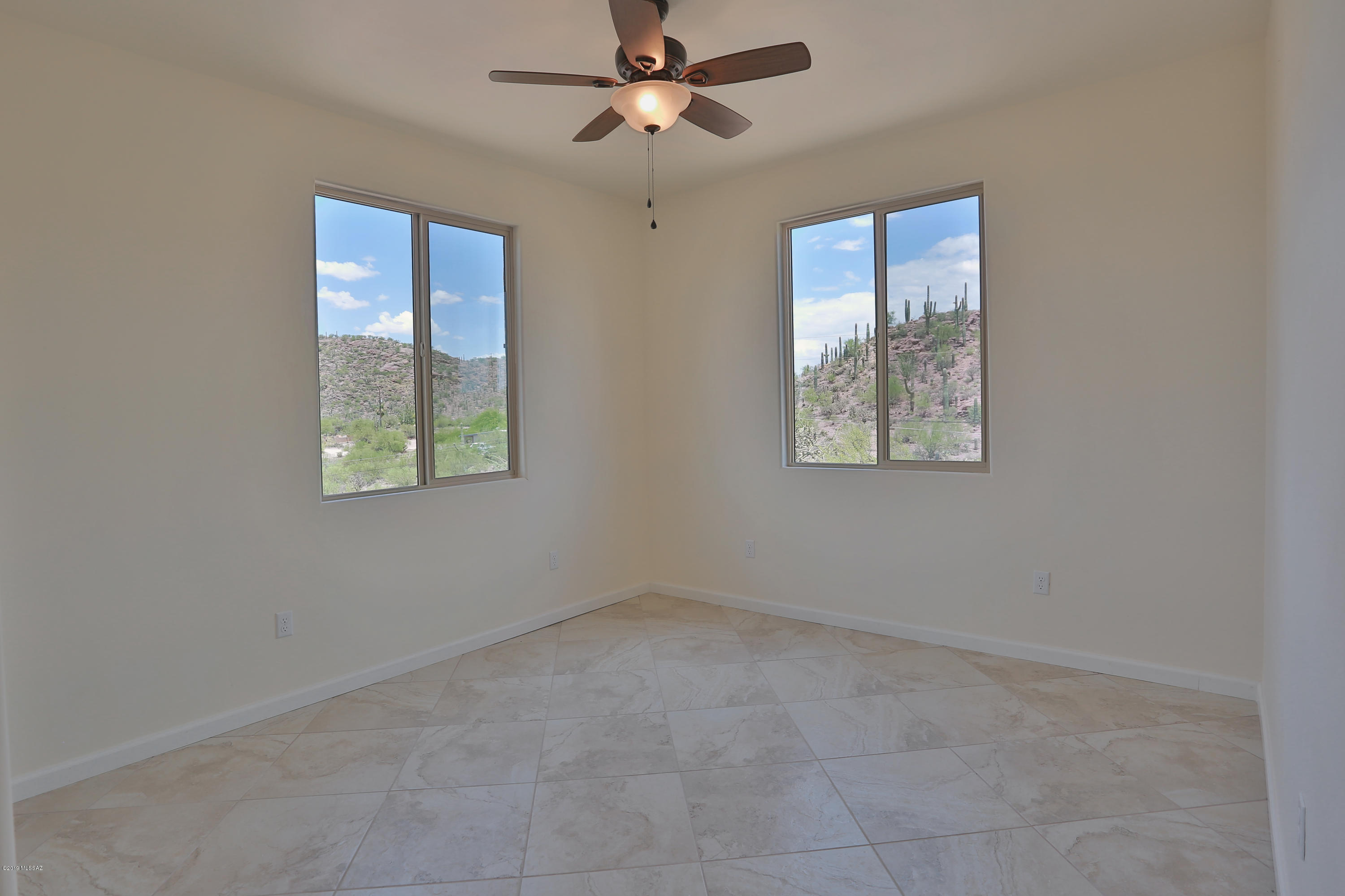 4445 West Milton Road Tucson, AZ 85746 - Photo 17 of 20 Gallery Image 17