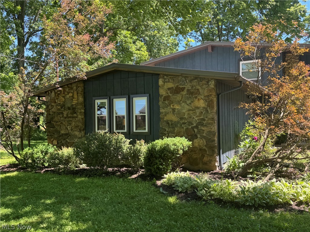 5310 Rootstown Road Ravenna, OH 44266 - Photo 2 of 12