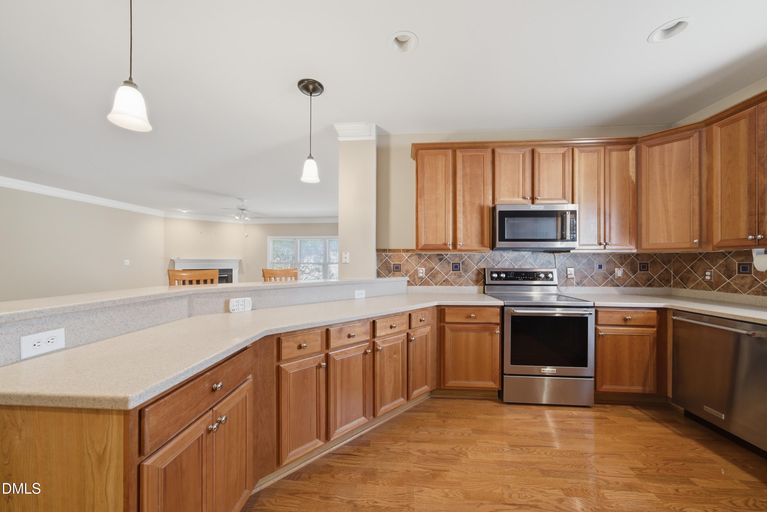 8019 Satillo Lane Raleigh, NC 27616 - Photo 7 of 34 DSC04530