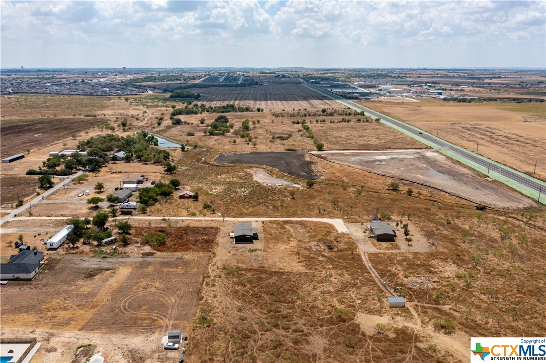 412 County Road 396 Jarrell, TX 76537 - Photo 11 of 23 a view of an ocean