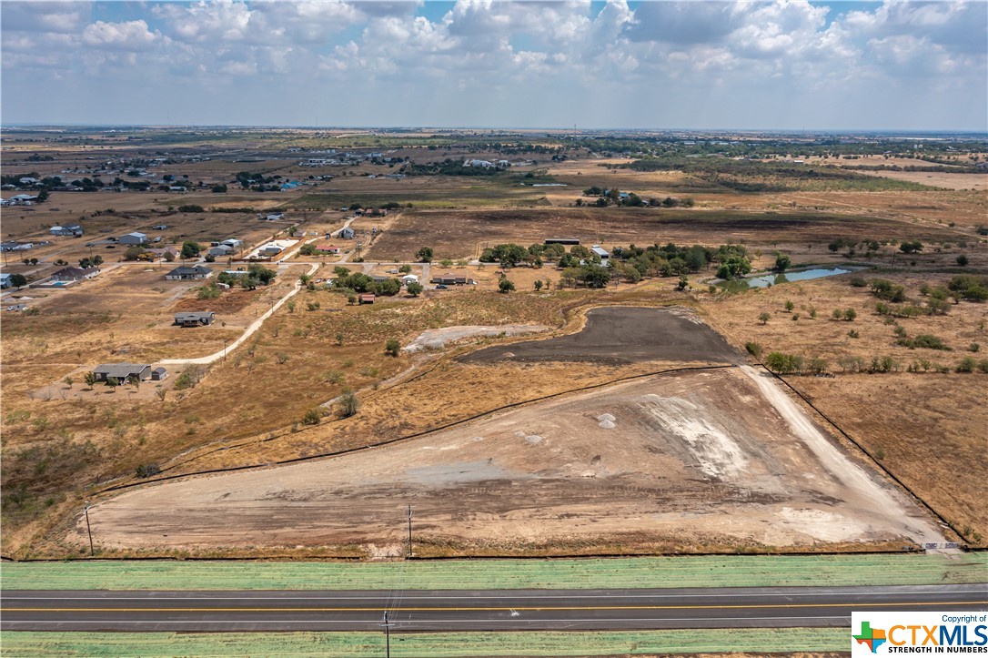 412 County Road 396 Jarrell, TX 76537 - Photo 13 of 23 a view of an ocean