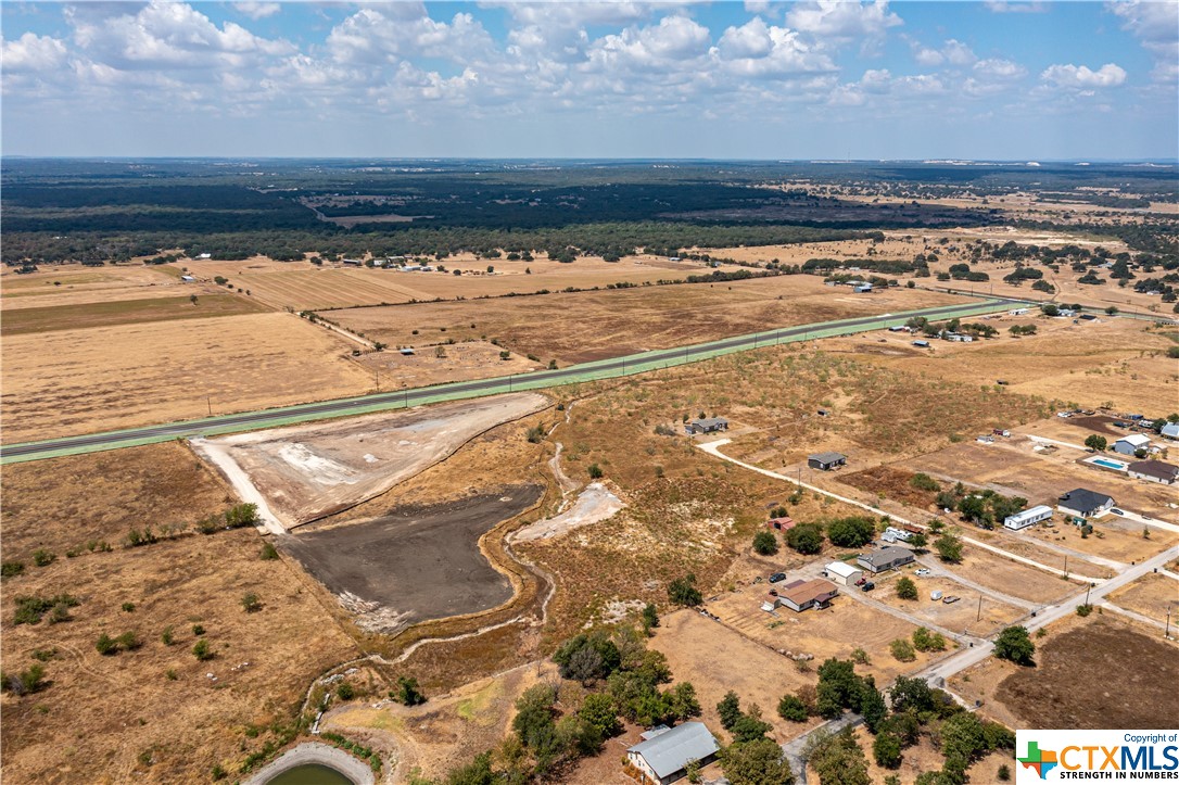 412 County Road 396 Jarrell, TX 76537 - Photo 8 of 23 a view of an ocean view