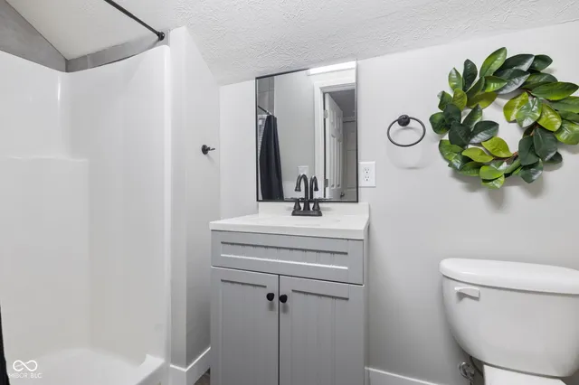 $559,000 | 8130 Lake Shore Drive, Rockville, IN 47872