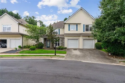 $715,000 | 1366 Brookhaven Village Circle Northeast, Brookhaven, GA 30319