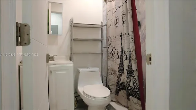 $4,100 | 2741 Southwest 67th Avenue, Miami, FL 33155