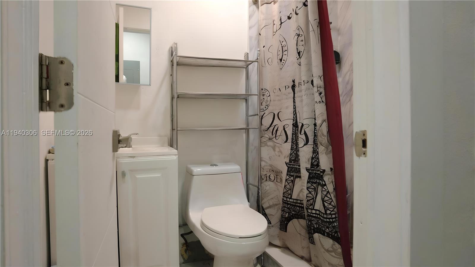 2741 Southwest 67th Avenue Miami, FL 33155 - Photo 12 of 14