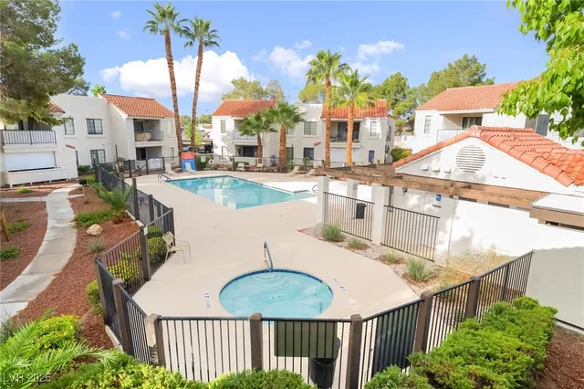 $1,395 | 4718 Nara Vista Way, Unit 104, Las Vegas, NV 89103