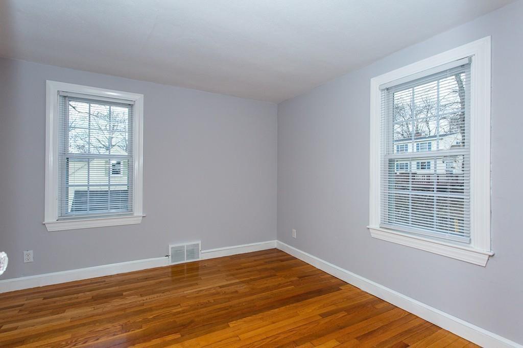 423 Tiffany Street Springfield, MA 01108 - Photo 29 of 39