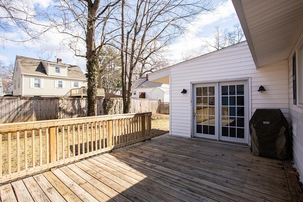 423 Tiffany Street Springfield, MA 01108 - Photo 31 of 39