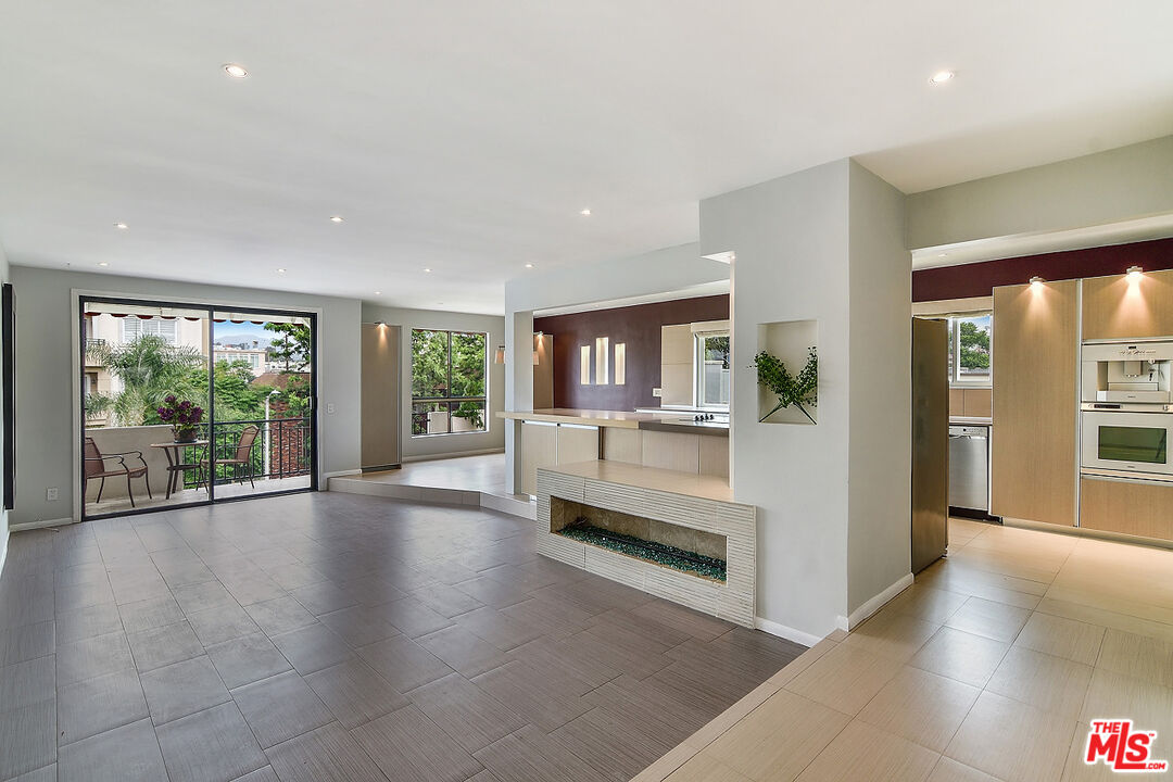 11920 Dorothy Street, Unit 302 Los Angeles, CA 90049 - Photo 1 of 28