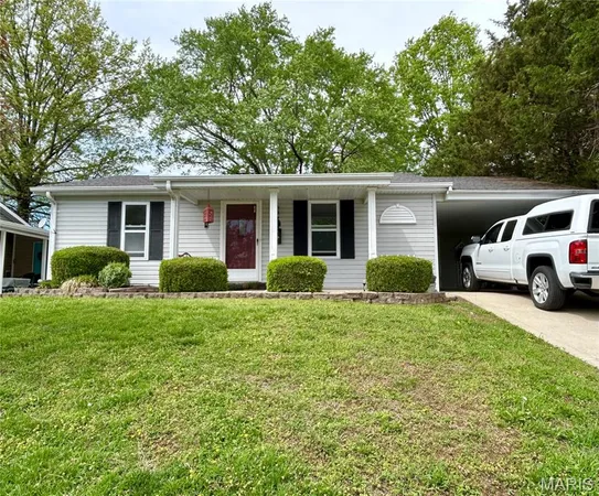 $198,000 | 209 Oak Street, Waterloo, IL 62298