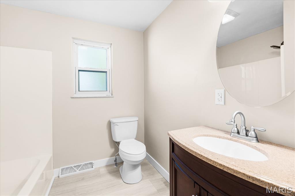 209 Oak Street Waterloo, IL 62298 - Photo 13 of 32