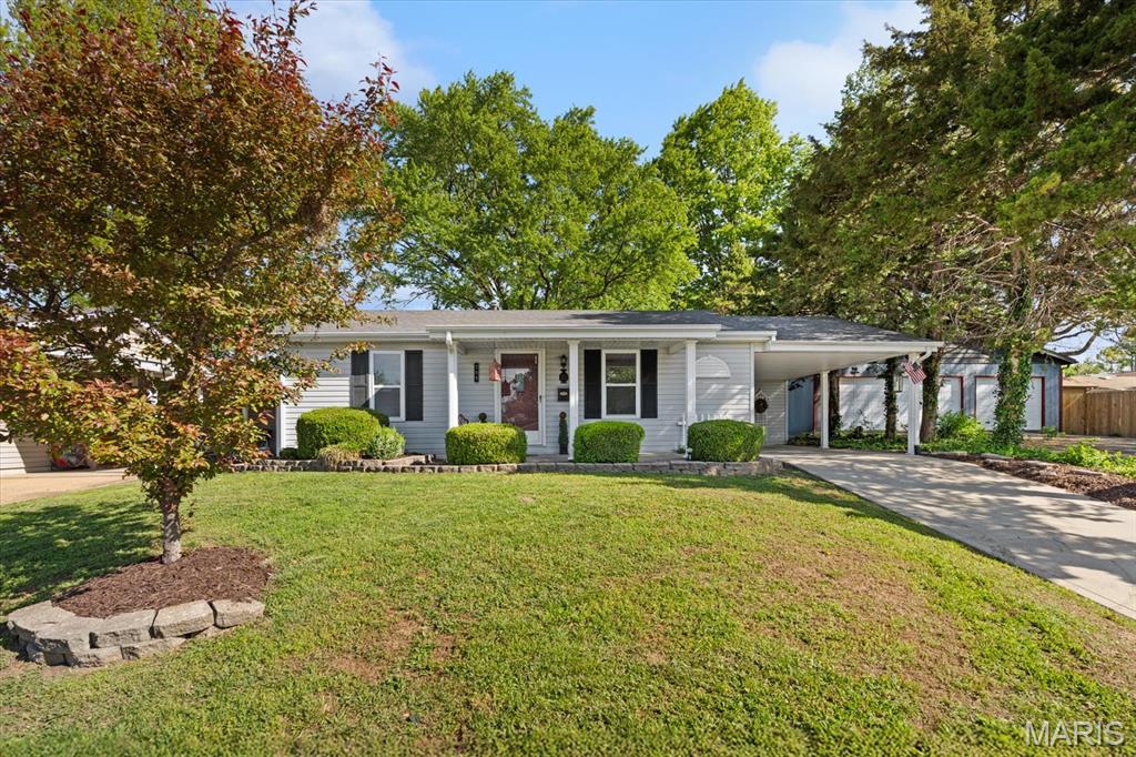 209 Oak Street Waterloo, IL 62298 - Photo 2 of 32